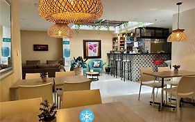 Laureles Guest House Lgh Hotel